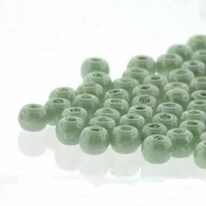 Druk Bead 2mm Chalk Dark Green Luster [100]