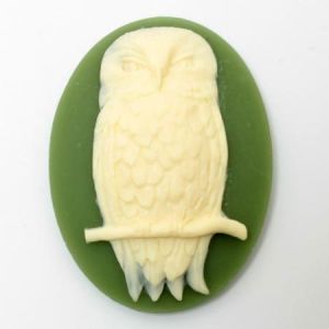 Cabochon, Resin Cameo:40x30mm Oval Olive Owl [ea]