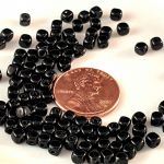 Cube Beads:4mm Jet, Opaque [100]