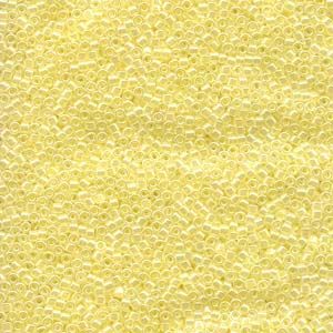 Miyuki 11/0 Delica Color #0232:Lined Crystal/Pale Yellow [5g]