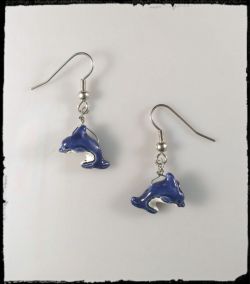Earrings:Dolphins